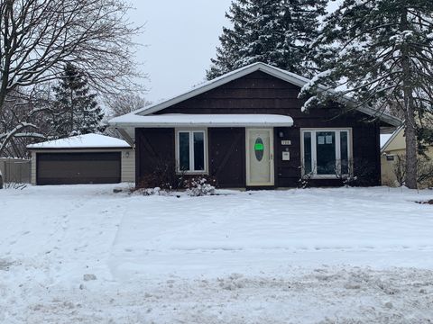 148 W Kennedy Drive Streamwood IL 60107