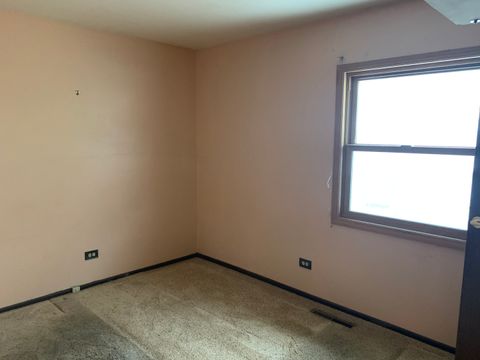 Tiny photo for 148 W Kennedy Drive, Streamwood, IL 60107 (MLS # 12534398)