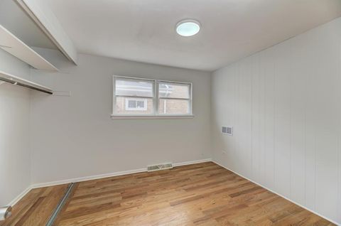 Tiny photo for 8625 43rd Street, Lyons, IL 60534 (MLS # 12579188)