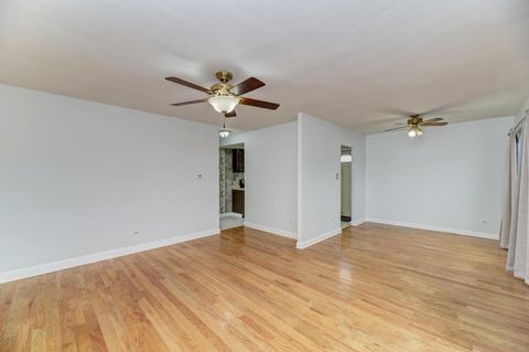 Tiny photo for 8625 43rd Street, Lyons, IL 60534 (MLS # 12579188)