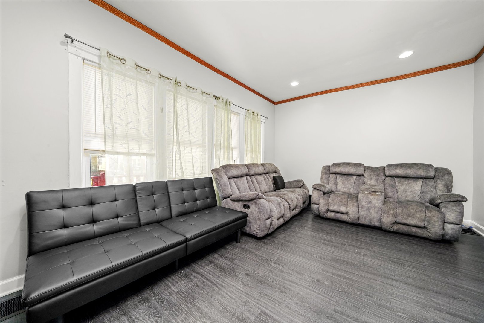 2016 E 93rd Street