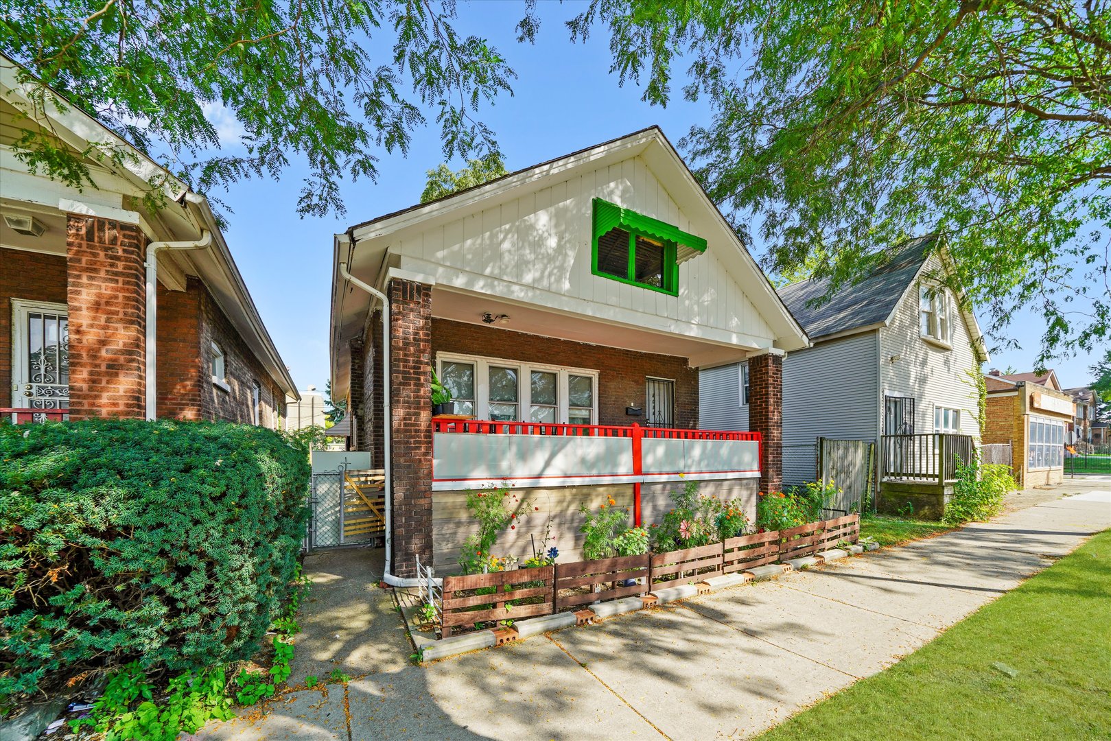 2016 E 93rd Street