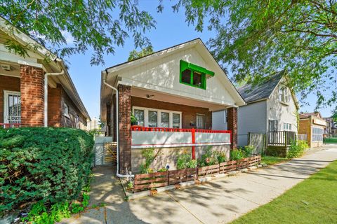 Tiny photo for 2016 E 93rd Street, Chicago, IL 60617 (MLS # 12496469)