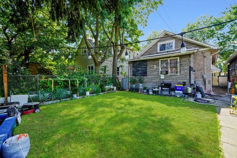 Tiny photo for 2016 E 93rd Street, Chicago, IL 60617 (MLS # 12496469)