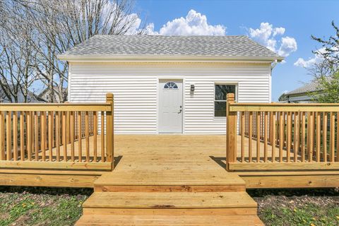 Photo of 305 E Main Street, Ogden, IL 61859 (MLS # 12616520)