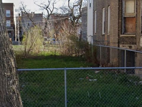 4221 W Wilcox Street Chicago IL 60624