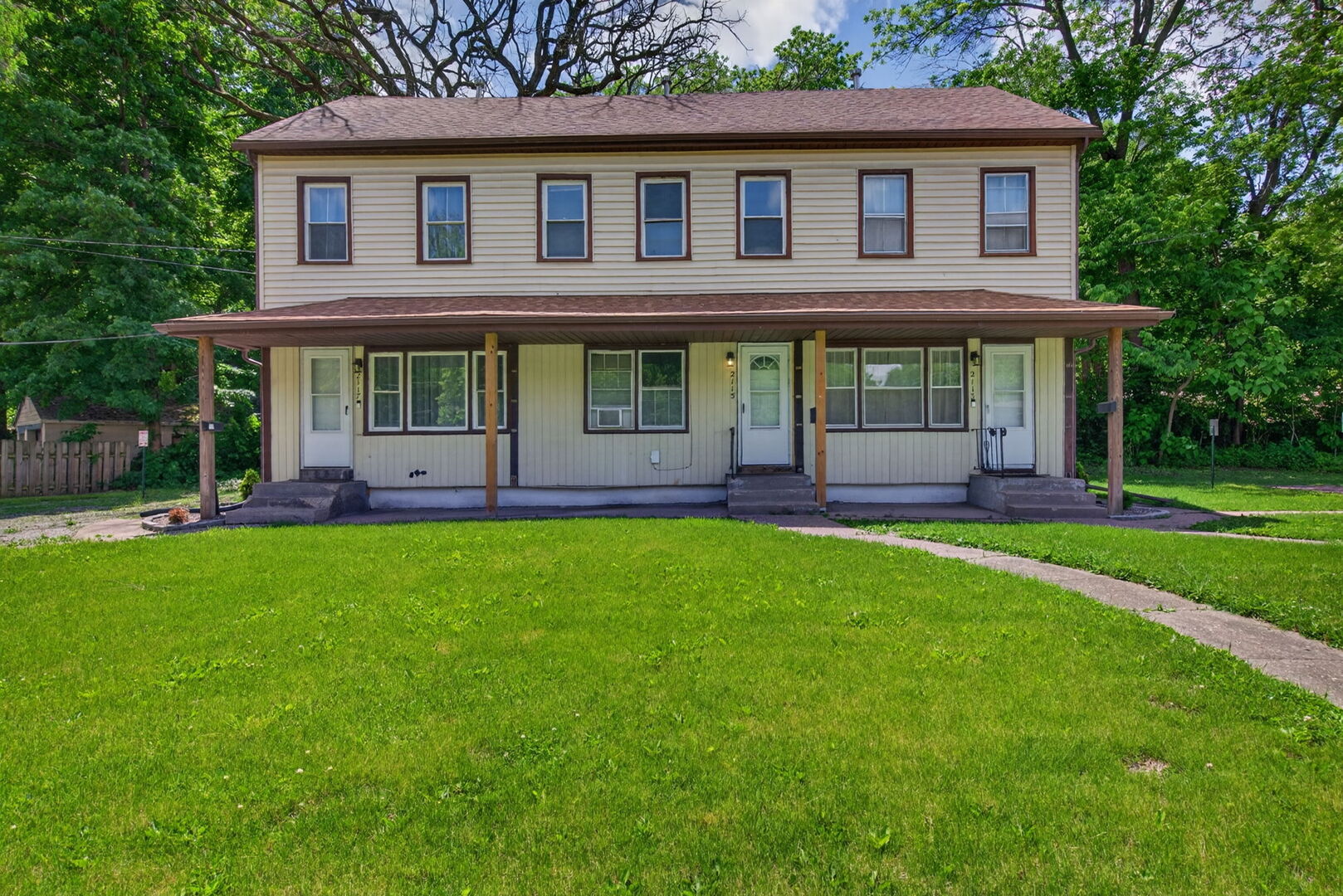 Photo 1 of 35 — 2113, 2115, 2117 Kirkwood Boulevard, Davenport, IA 52803
