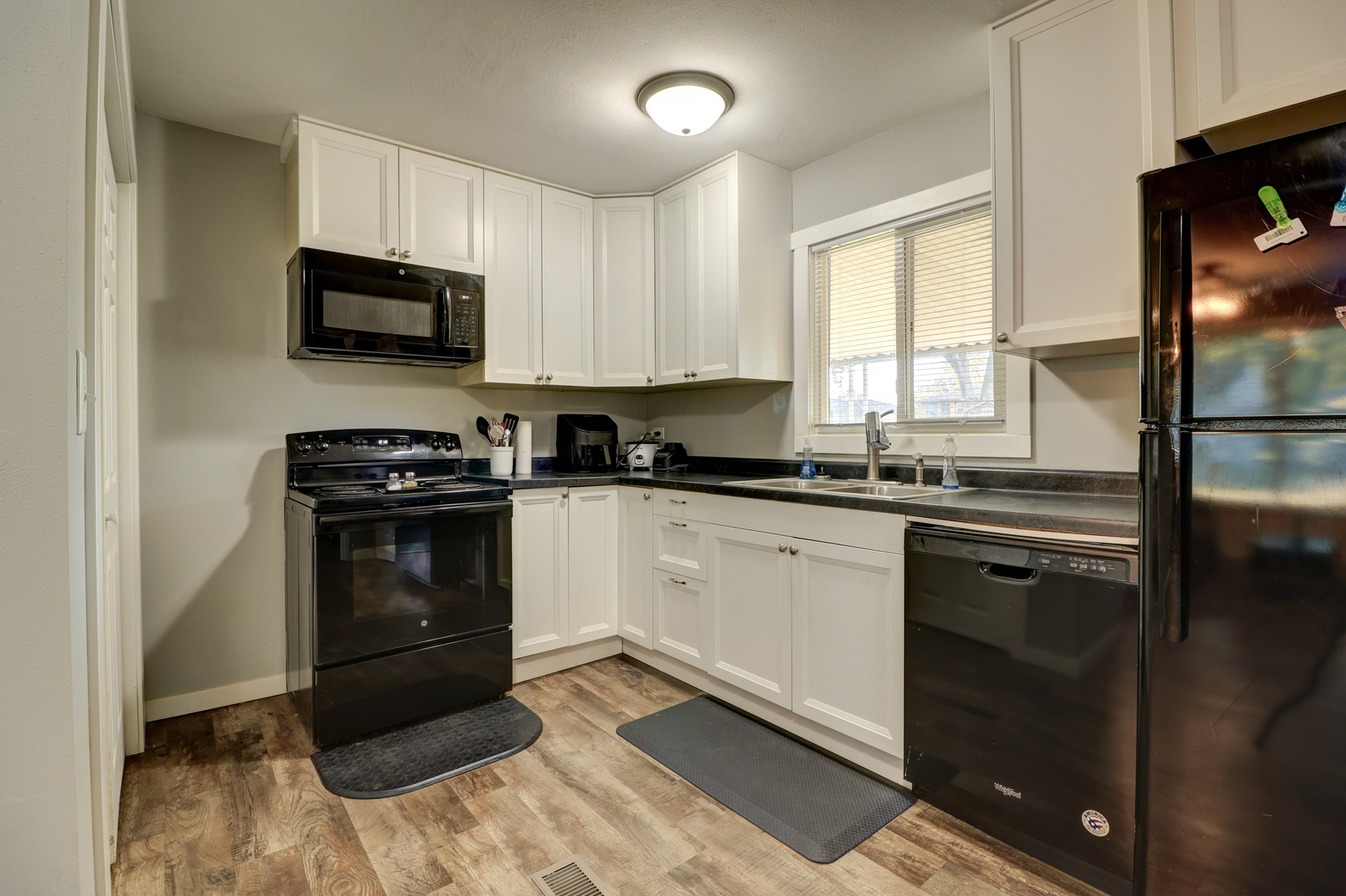 807 W 18th Street