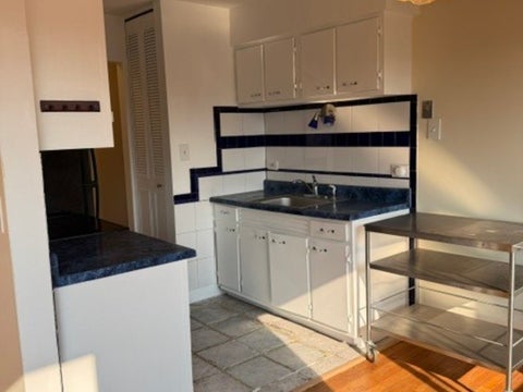 Tiny photo for 7120 N Sheridan Road #411, Chicago, IL 60626 (MLS # 12704276)