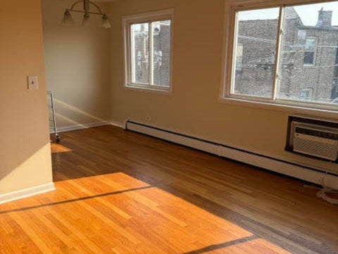 Tiny photo for 7120 N Sheridan Road #411, Chicago, IL 60626 (MLS # 12704276)