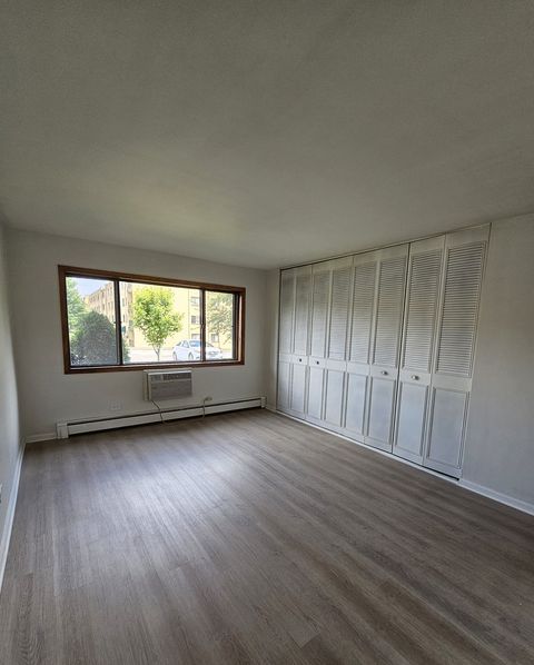 Tiny photo for 6630 S Brainard Avenue #112, Countryside, IL 60525 (MLS # 12672161)
