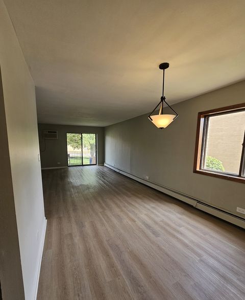 Tiny photo for 6630 S Brainard Avenue #112, Countryside, IL 60525 (MLS # 12672161)
