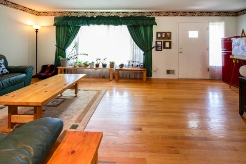 Tiny photo for 178 Brookhill Road, Libertyville, IL 60048 (MLS # 12429368)