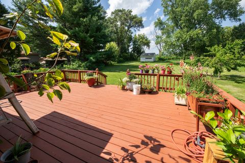 Tiny photo for 178 Brookhill Road, Libertyville, IL 60048 (MLS # 12429368)