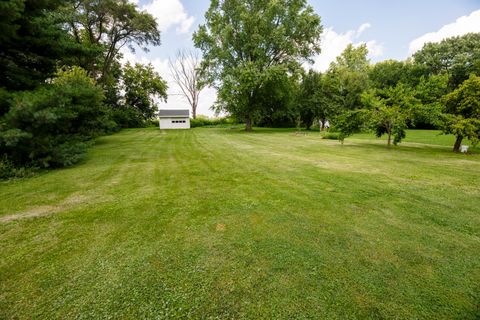 Tiny photo for 178 Brookhill Road, Libertyville, IL 60048 (MLS # 12429368)
