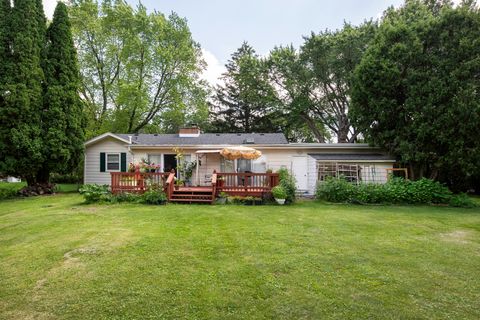 Tiny photo for 178 Brookhill Road, Libertyville, IL 60048 (MLS # 12429368)