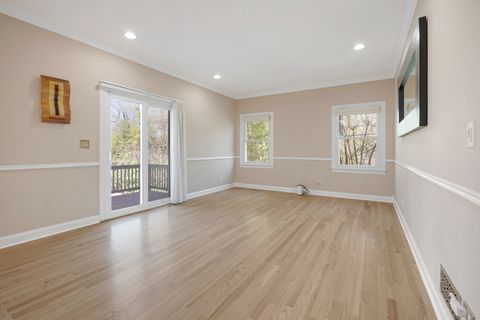 Tiny photo for 335 W Carriage Lane, Bensenville, IL 60106 (MLS # 12607146)