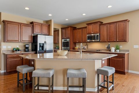Tiny photo for 2727 Northmoor Drive, Naperville, IL 60564 (MLS # 12597257)