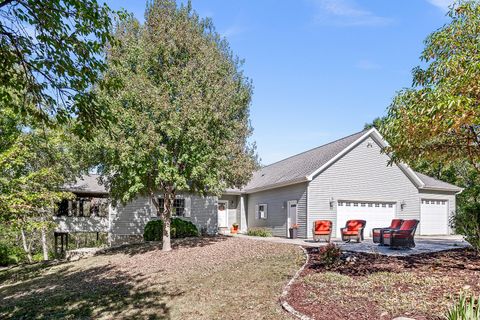 Photo of 2296 Deer Ridge Court, Carlock, IL 61725 (MLS # 12532154)