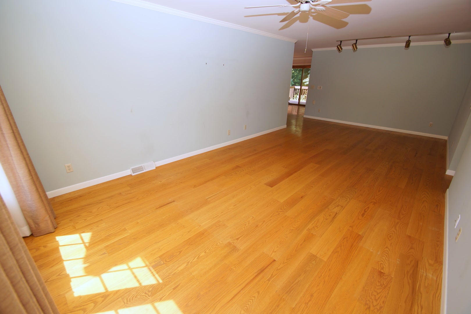 2623 1ST Street Court -
