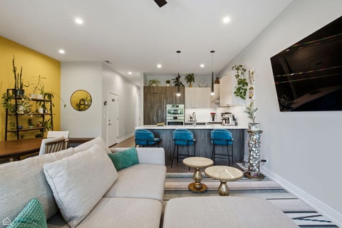 Tiny photo for 4858 N Kenmore Avenue #2N, Chicago, IL 60640 (MLS # 12719198)