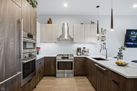 Tiny photo for 4858 N Kenmore Avenue #2N, Chicago, IL 60640 (MLS # 12719198)