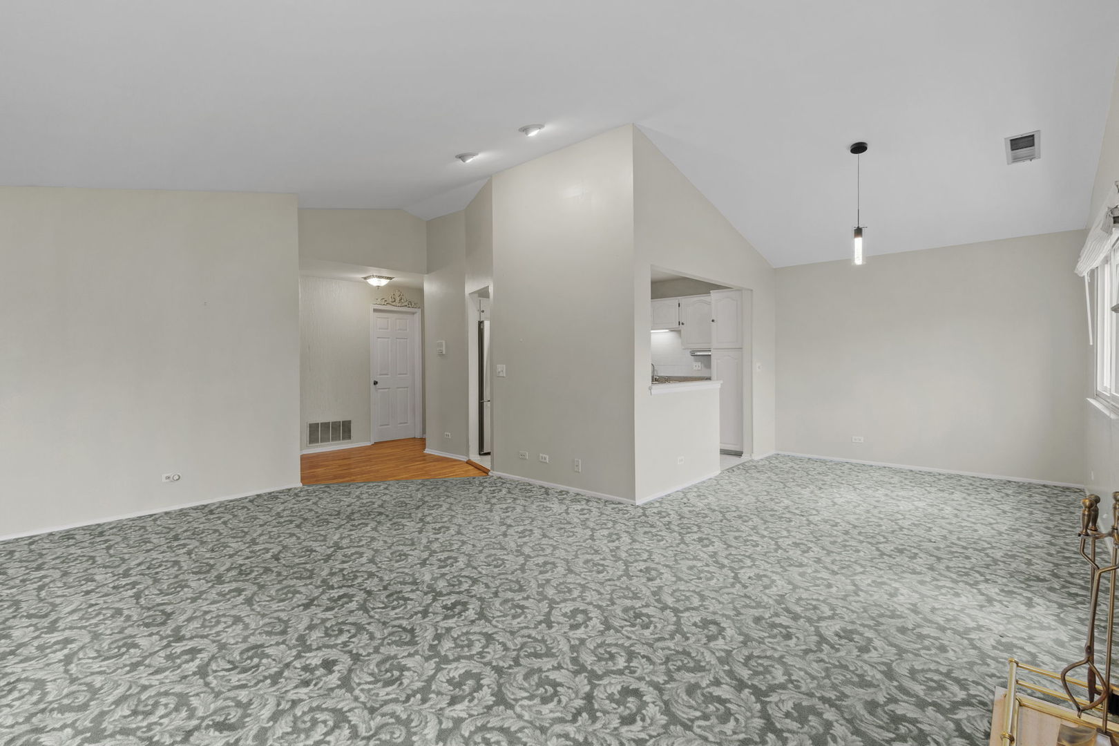 1406 Aldgate Court D2