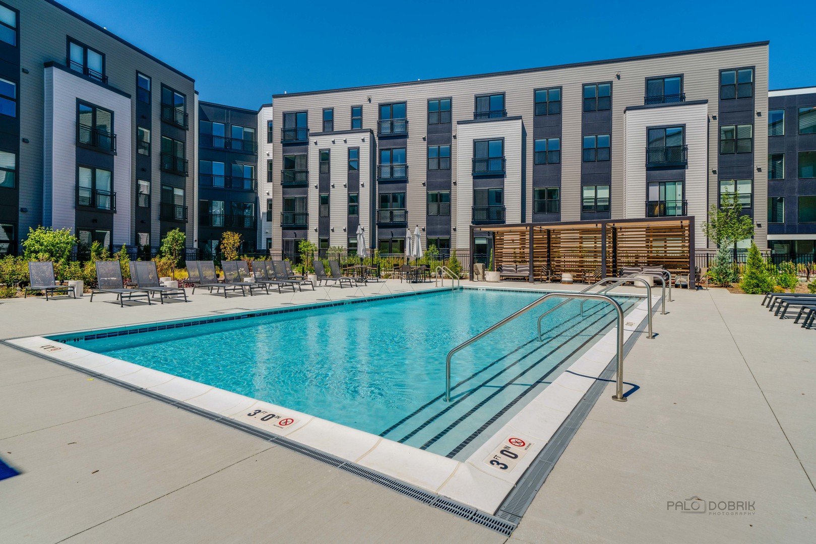 Vernon Hills, Illinois 60061, United States, 2 Bedrooms Bedrooms, ,2 BathroomsBathrooms,Residential,Active,239236