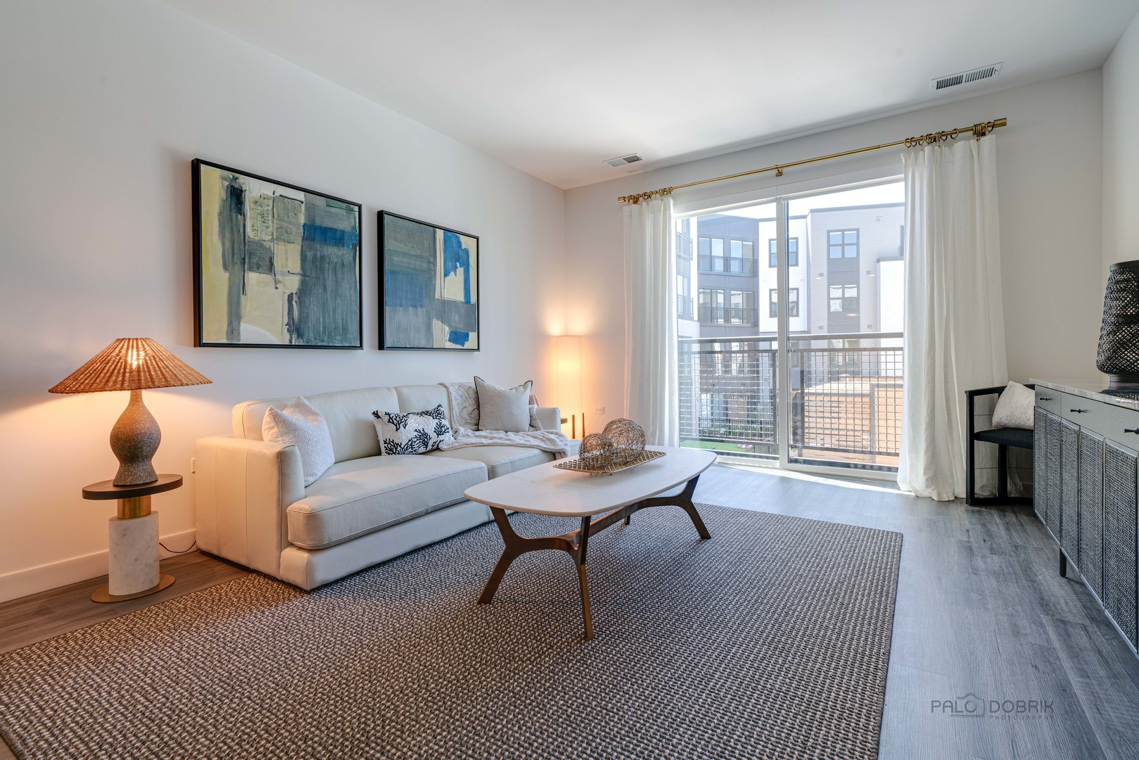 Vernon Hills, Illinois 60061, United States, 2 Bedrooms Bedrooms, ,2 BathroomsBathrooms,Residential,Active,239236