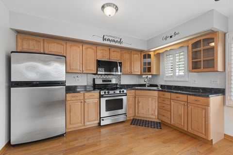 Tiny photo for 6148 La Grande Court, Oak Forest, IL 60452 (MLS # 12786866)