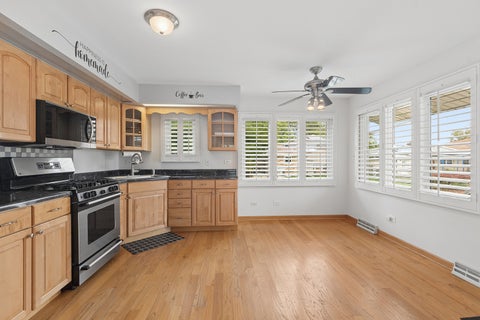 Tiny photo for 6148 La Grande Court, Oak Forest, IL 60452 (MLS # 12786866)