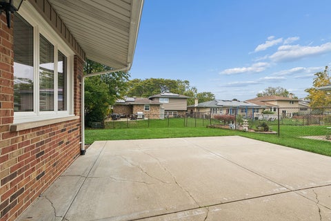 Tiny photo for 6148 La Grande Court, Oak Forest, IL 60452 (MLS # 12786866)
