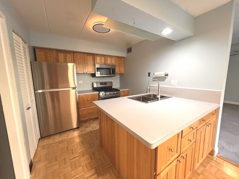 Tiny photo for 210 E Fountainview Lane #1A, Lombard, IL 60148 (MLS # 12537172)