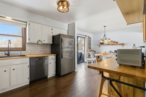 Tiny photo for 29W200 Forest Avenue, West Chicago, IL 60185 (MLS # 12560619)