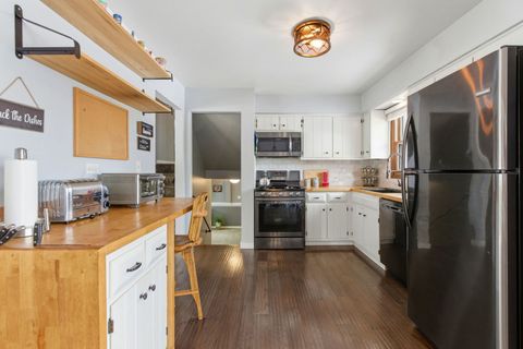 Tiny photo for 29W200 Forest Avenue, West Chicago, IL 60185 (MLS # 12560619)