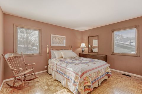 Tiny photo for 295 Brighton Road, Elk Grove Village, IL 60007 (MLS # 12556381)