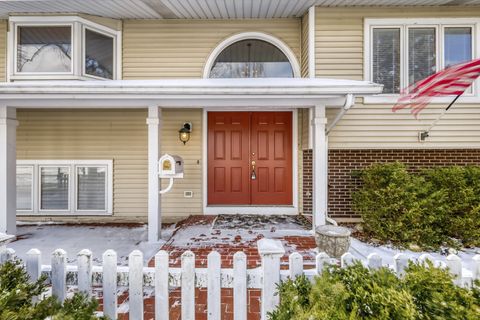 Tiny photo for 295 Brighton Road, Elk Grove Village, IL 60007 (MLS # 12556381)