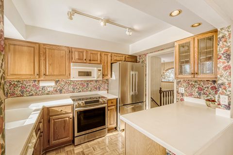 Tiny photo for 295 Brighton Road, Elk Grove Village, IL 60007 (MLS # 12556381)