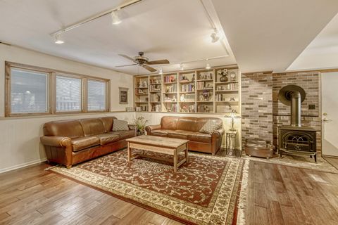 Tiny photo for 295 Brighton Road, Elk Grove Village, IL 60007 (MLS # 12556381)