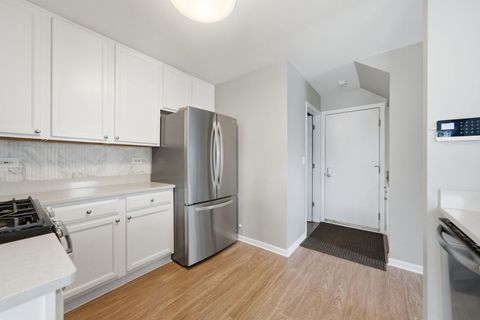 Tiny photo for 620 Wedgewood Circle, Lake In The Hills, IL 60156 (MLS # 12617002)
