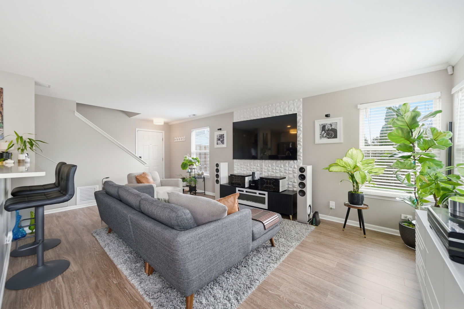 620 Wedgewood Circle