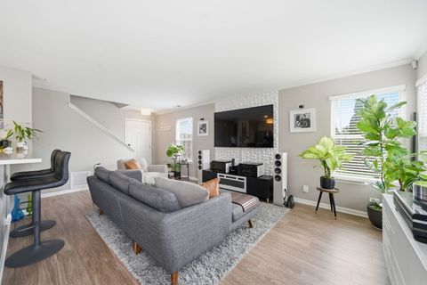 Tiny photo for 620 Wedgewood Circle, Lake In The Hills, IL 60156 (MLS # 12617002)