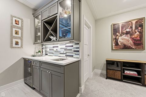 Tiny photo for 3342 N Ravenswood Avenue, Chicago, IL 60657 (MLS # 12500250)