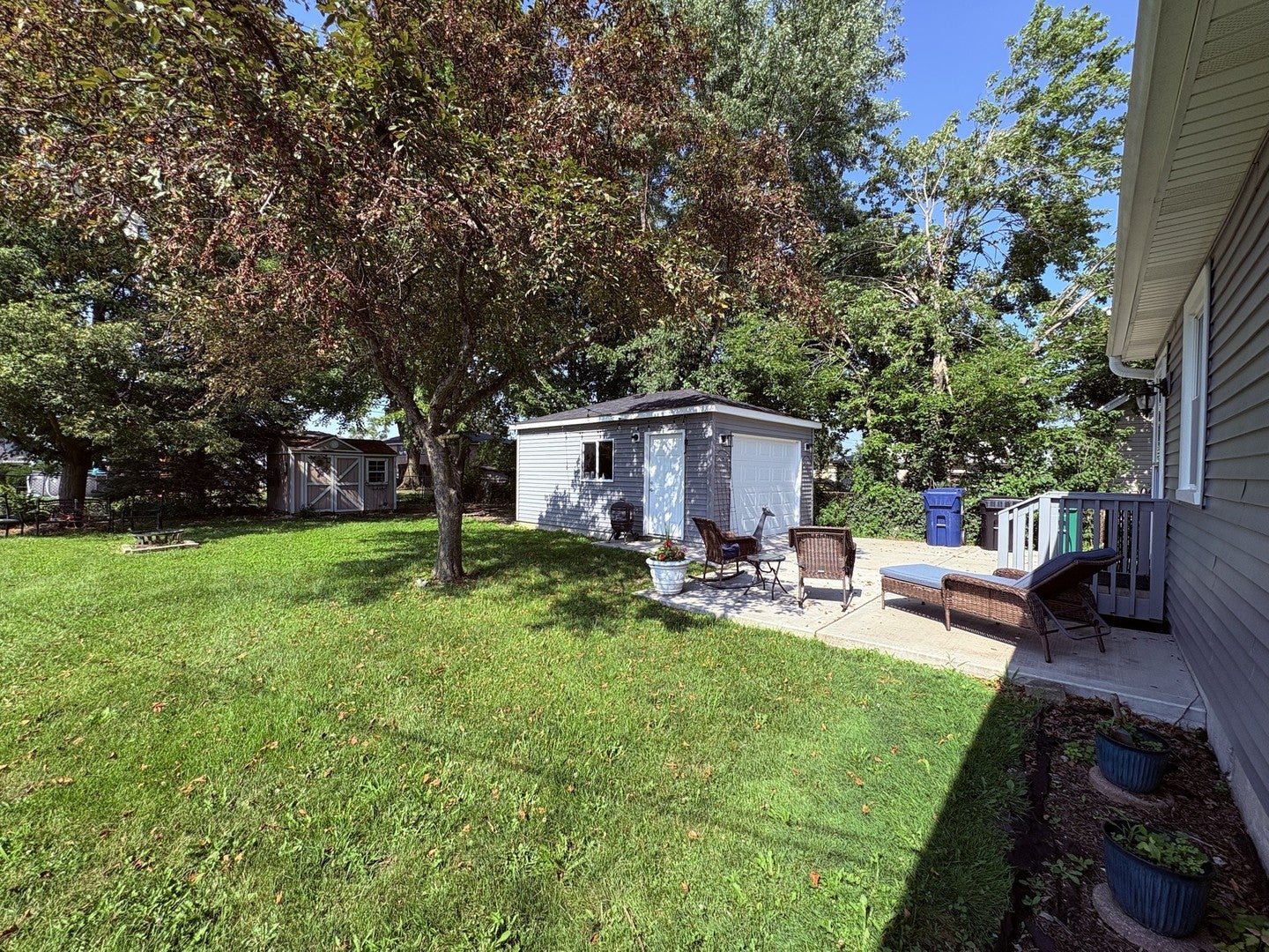 7756 W 81st Place