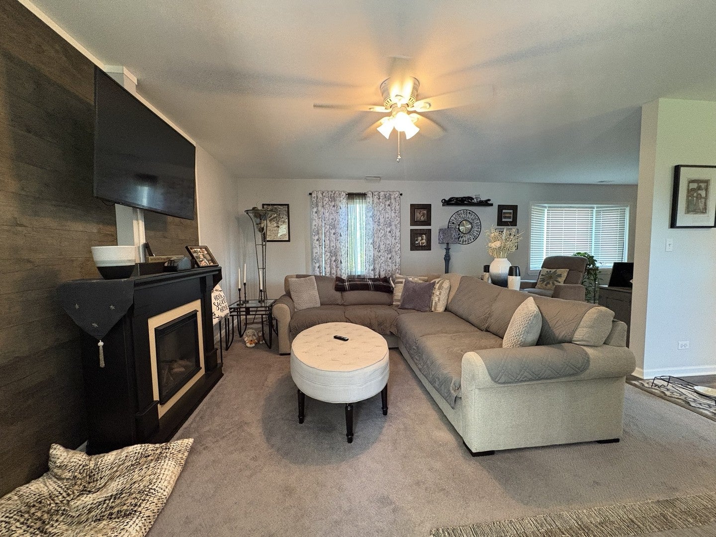 7756 W 81st Place