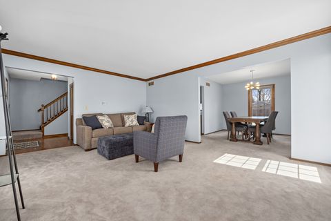 Tiny photo for 1121 Independence Avenue, St. Charles, IL 60174 (MLS # 12418732)