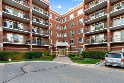 6450 W Berteau Avenue 201 Chicago IL 60634