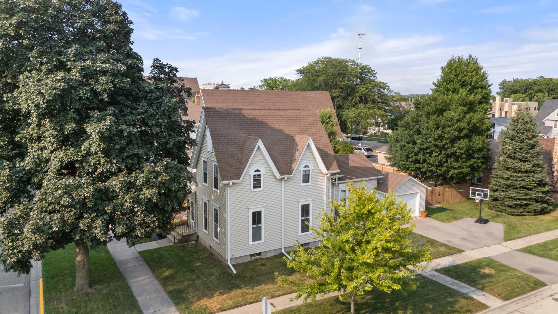230 Somonauk Street