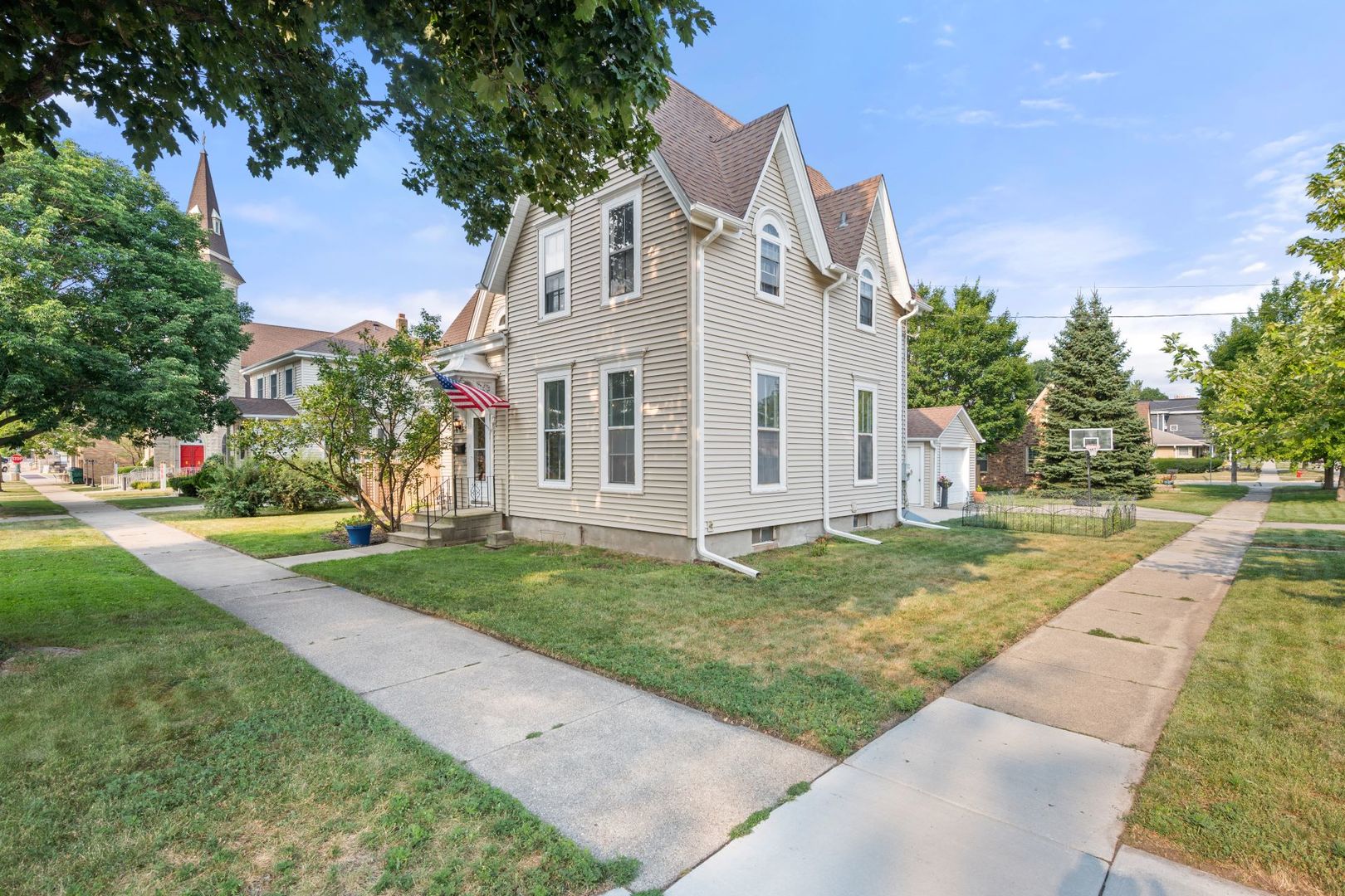 230 Somonauk Street