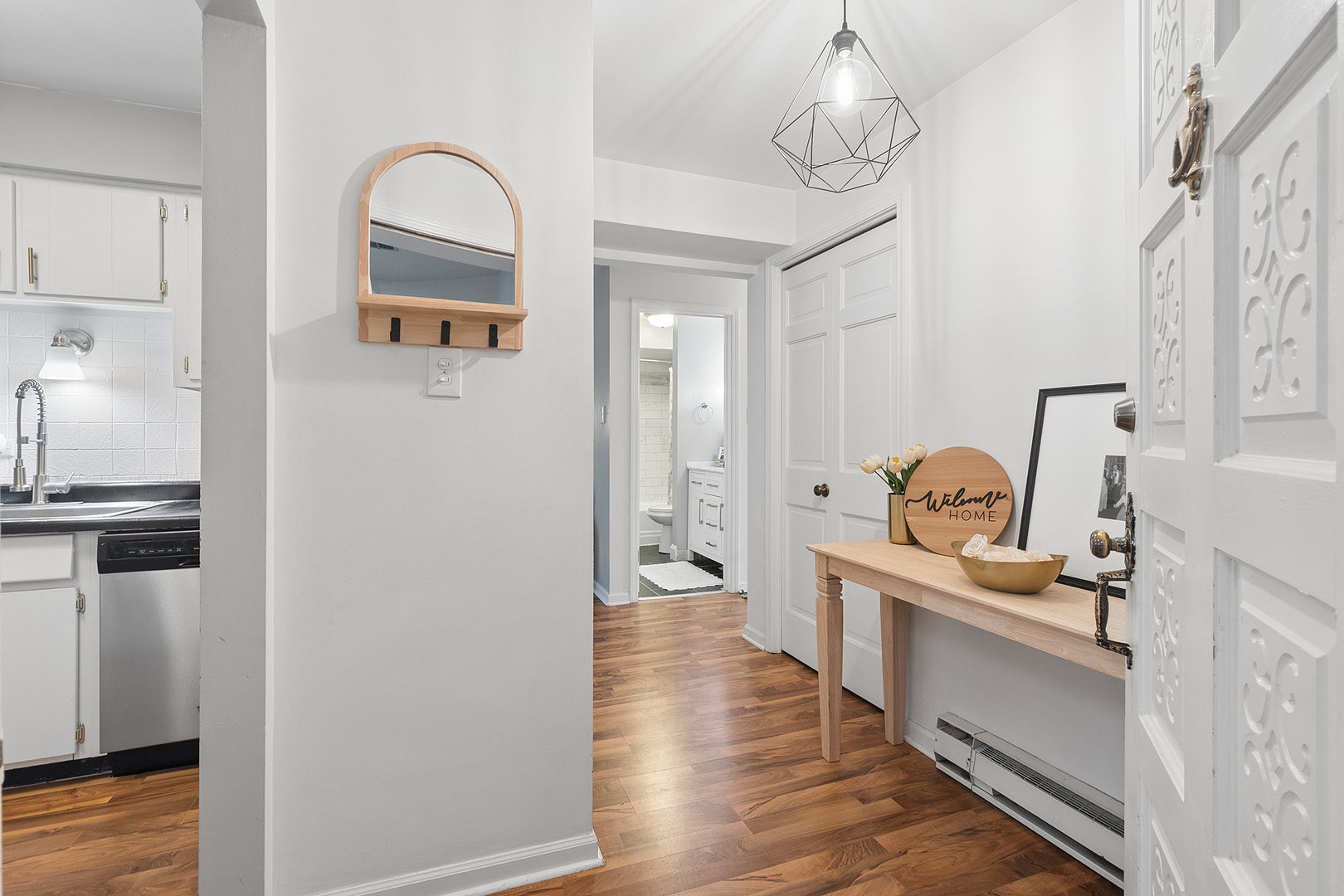 10406 S Pulaski Road 201
